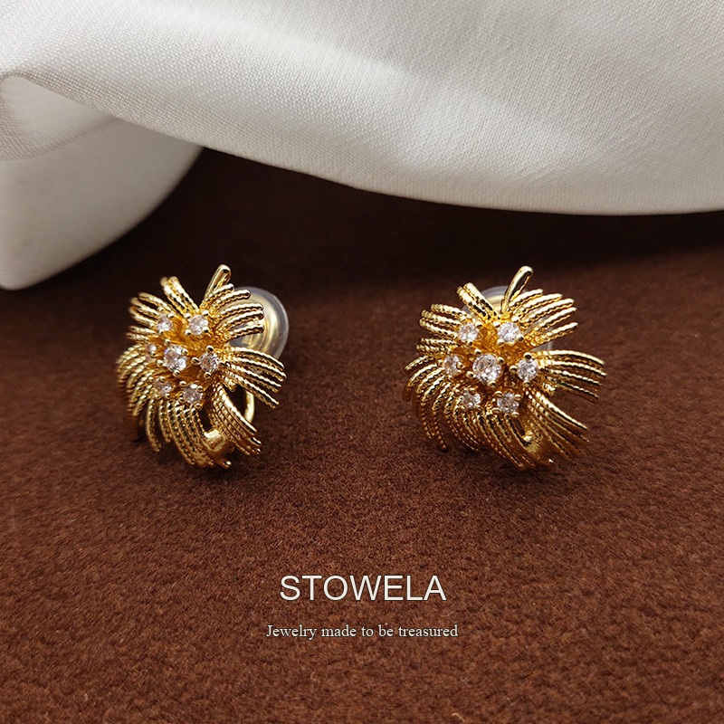 Amara Crystal Starburst Stud Earrings product image 4