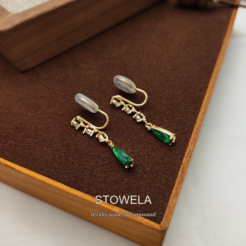 Vesper Sculptural Clip-On Earrings — Edition 71 product image 5