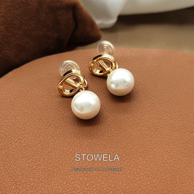 Aurelia Pearl Clip-On Drop Earrings product image 5