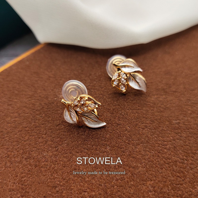 Seren Leaf Clip-On Earrings — Edition 93 product image 5