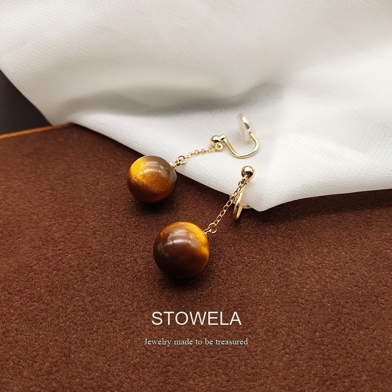 Noelle Pearl Clip-On Drop Earrings product image 6
