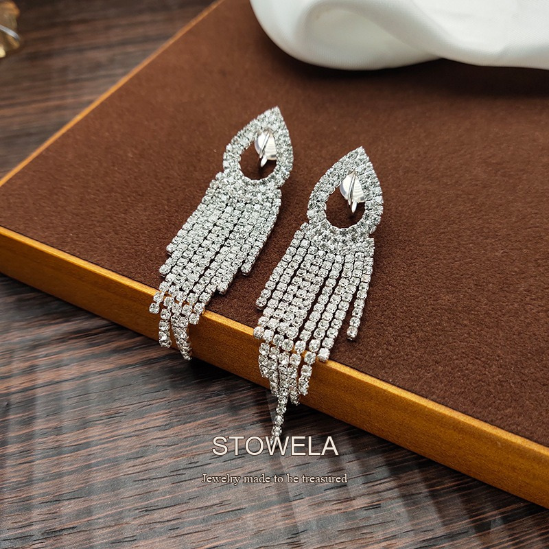 Élan Tassel Clip-On Drop Earrings — Edition 73 product image 6