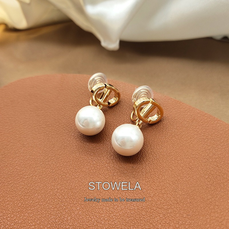 Aurelia Pearl Clip-On Drop Earrings product image 6