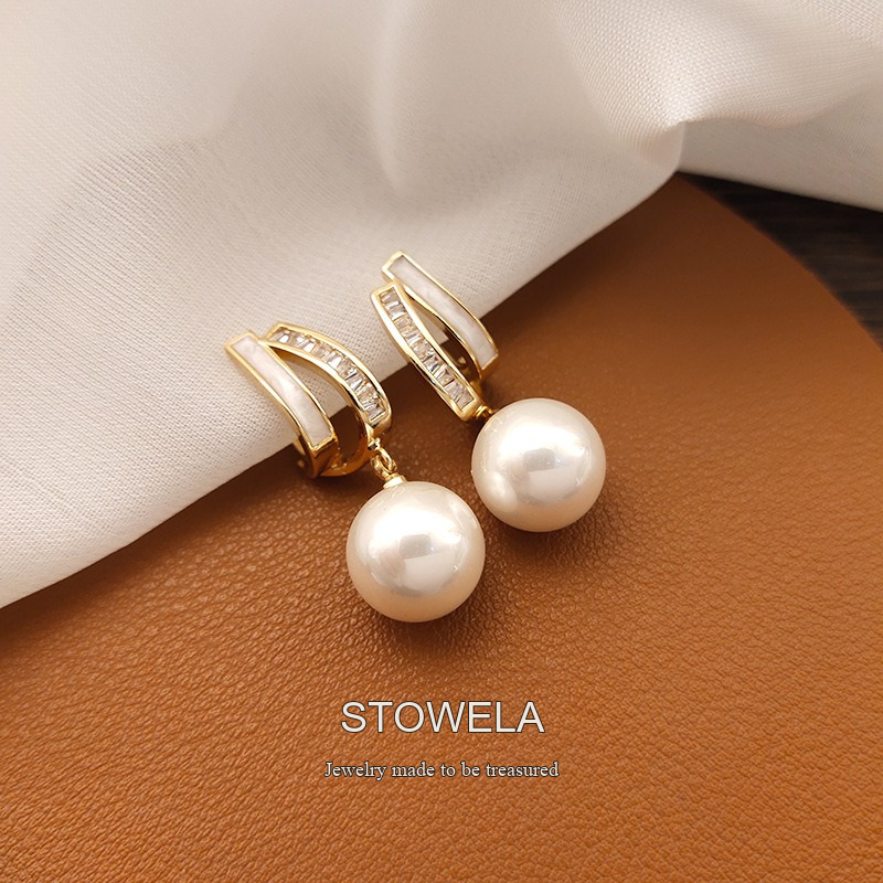 Seren Pearl Clip-On Drop Earrings product image 7
