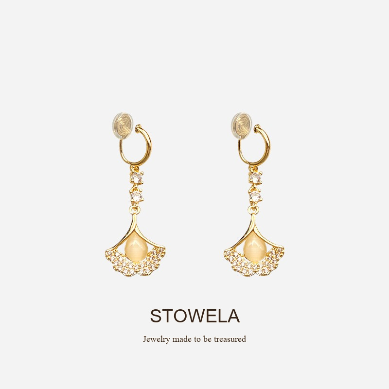 Noelle Fan Crystal Clip-On Drop Earrings product image 7