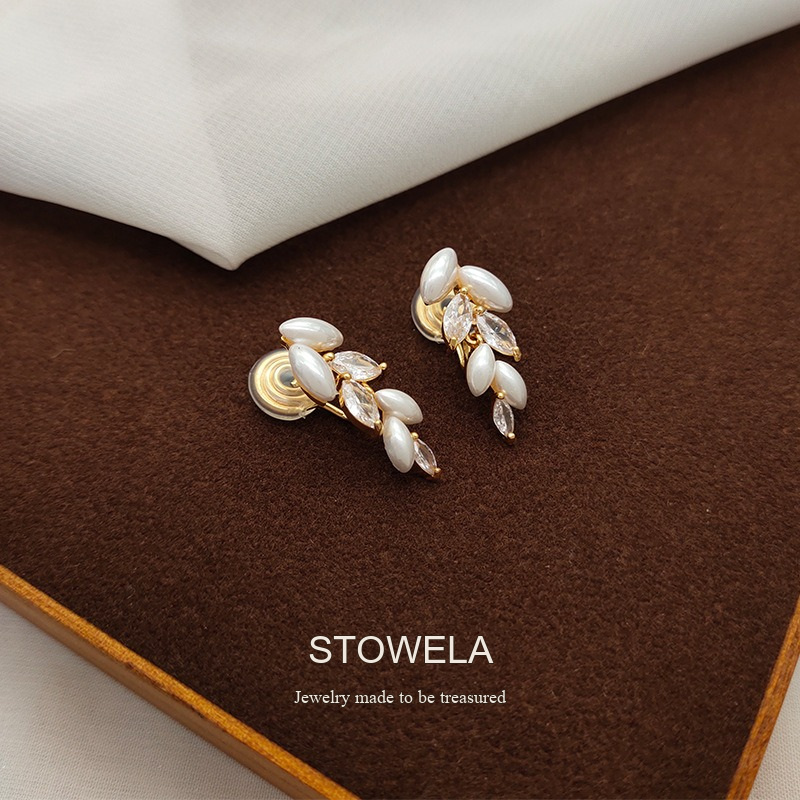 Vesper Wheat Ear Pearl Crystal Clip-On Drop Earrings product image 7