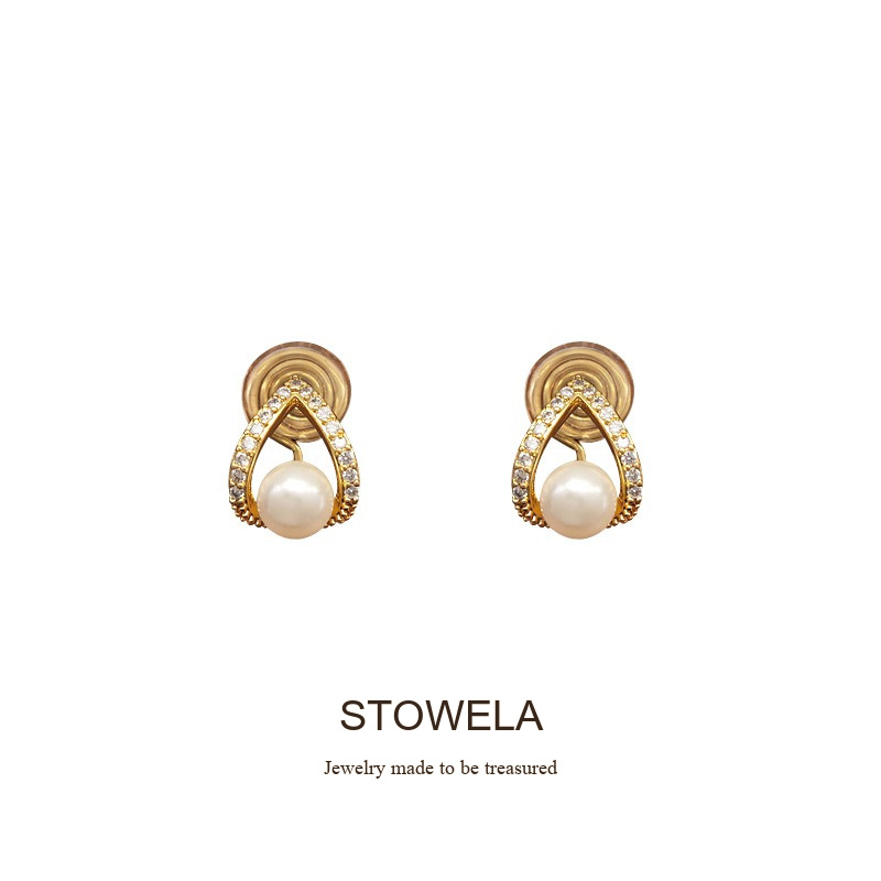 Aurelia Pearl Clip-On Earrings — Edition 44 product image 8