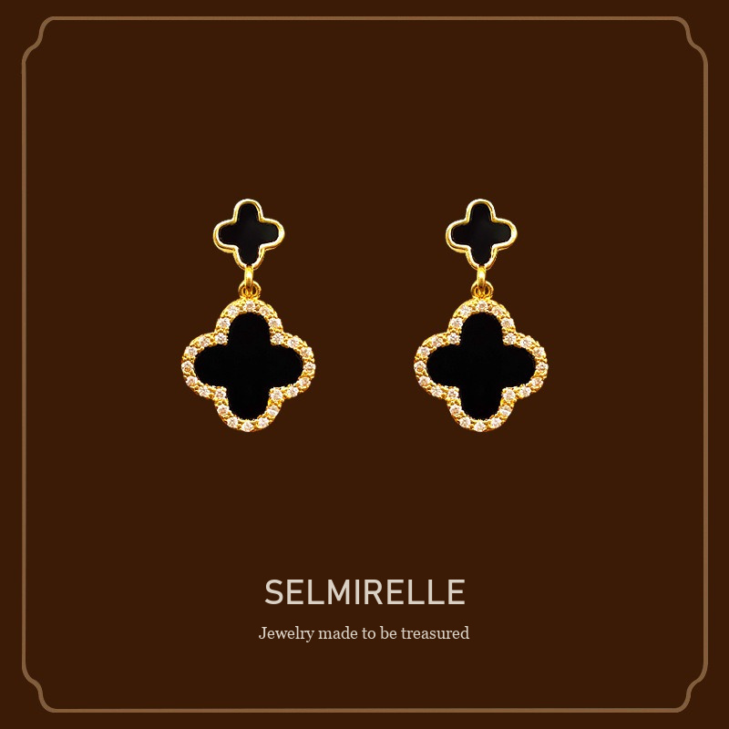 Amara Clover Clip-On Earrings Selmirelle cover image