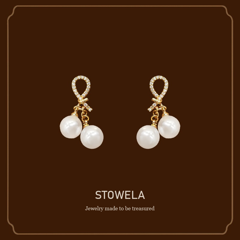 Vesper Pearl Clip-On Earrings product image 1