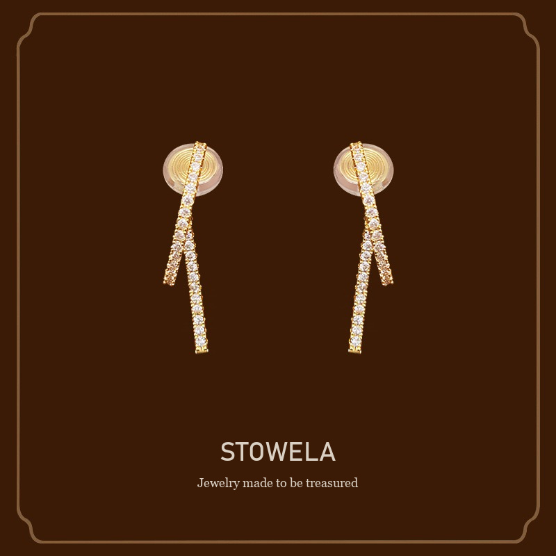 Élan Pavé Crystal Clip-On Earrings product image 1