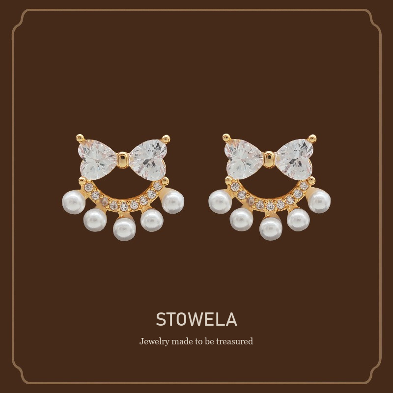 Lumière Bow Butterfly Pearl Clip-On Earrings — Edition 74 product image 1