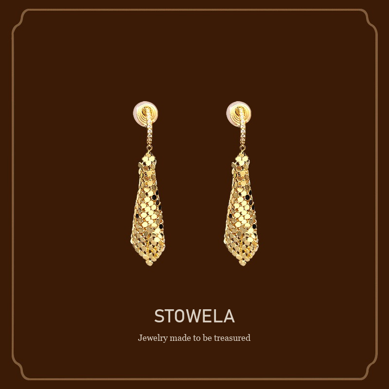 Amara Diamond-Shaped Geometric Clip-On Earrings product image 1