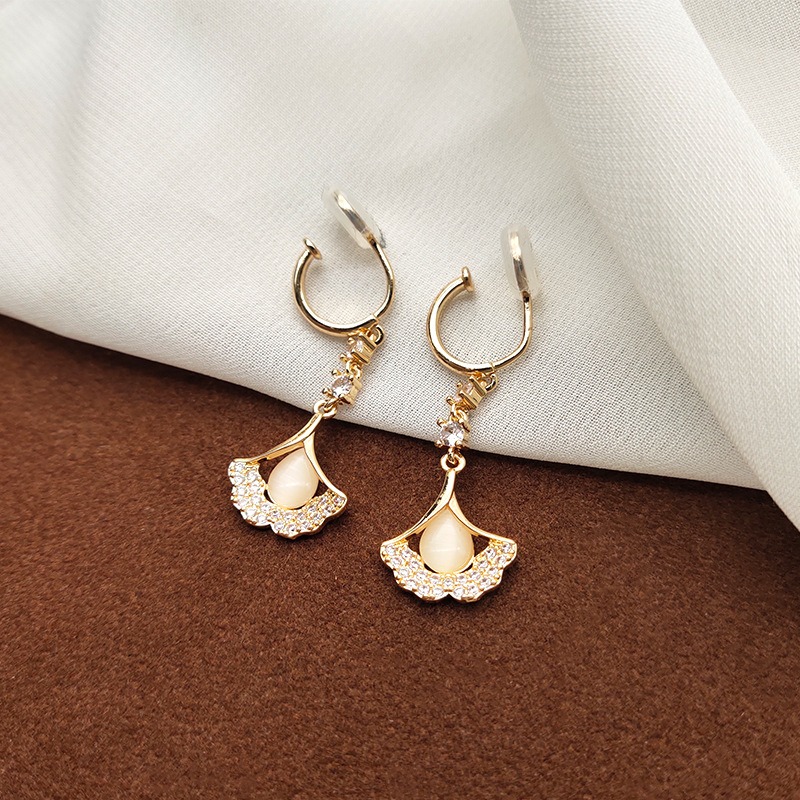Noelle Fan Crystal Clip-On Drop Earrings product image 3