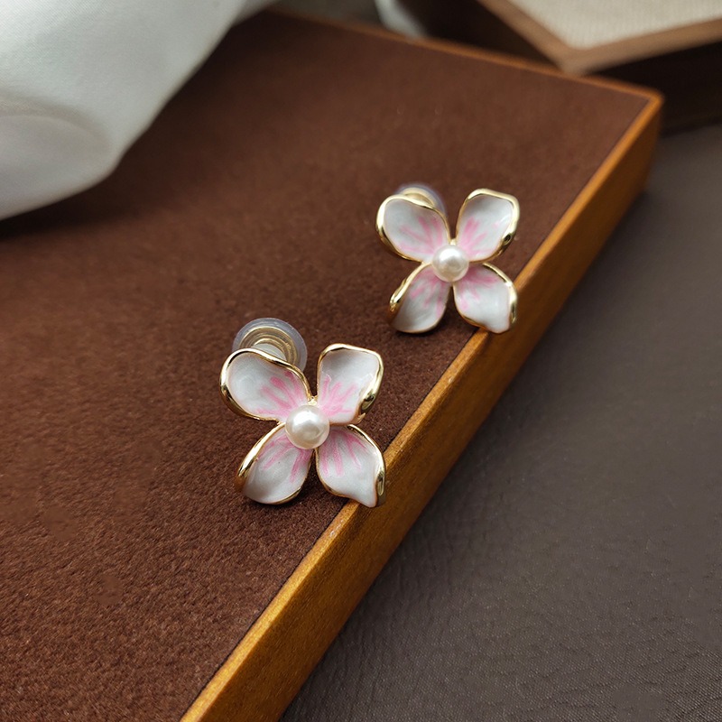 Seren Floral Pearl Clip-On Earrings — Edition 69 product image 5