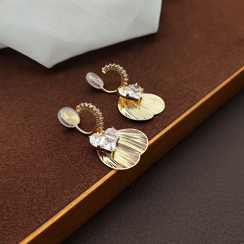 Vesper Fan Shell Crystal Clip-On Earrings product image 6