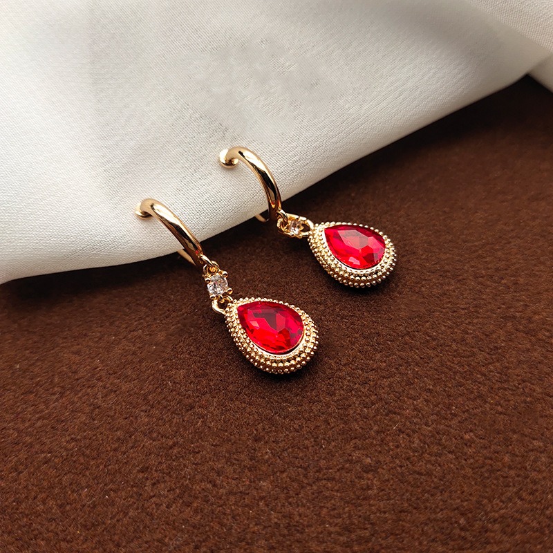 Lumière Teardrop Crystal Clip-On Earrings product image 5