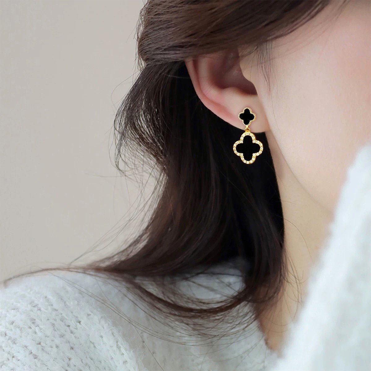 Amara Clover Clip-On Earrings product image 2