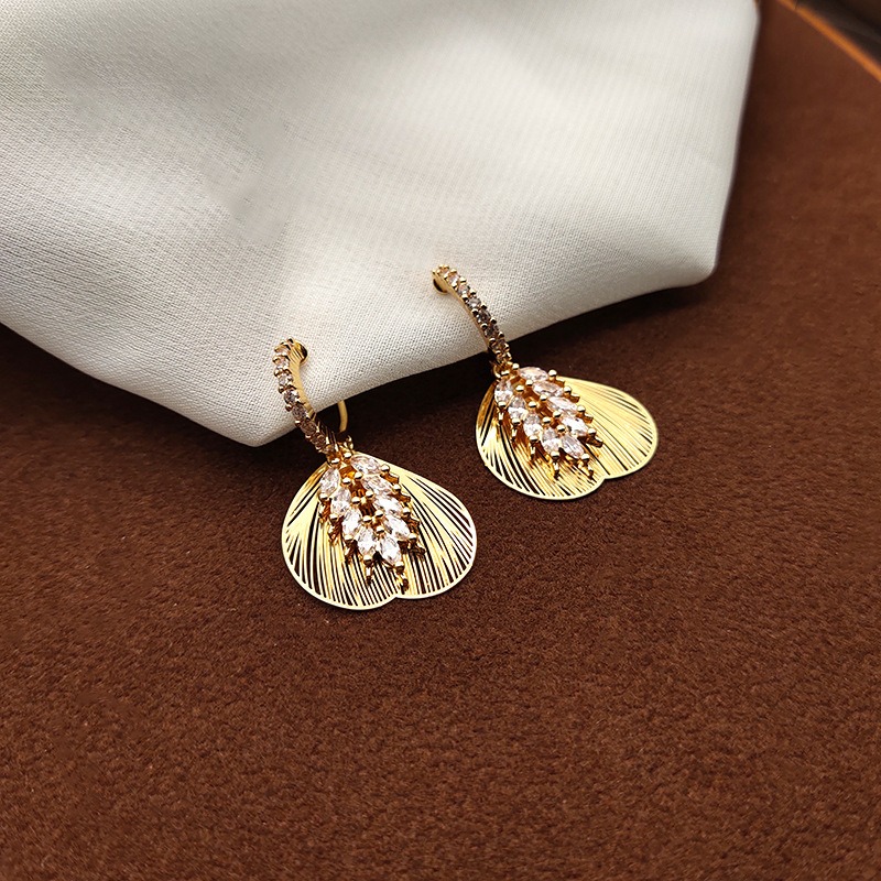 Seren Leaf Clip-On Drop Earrings product image 6