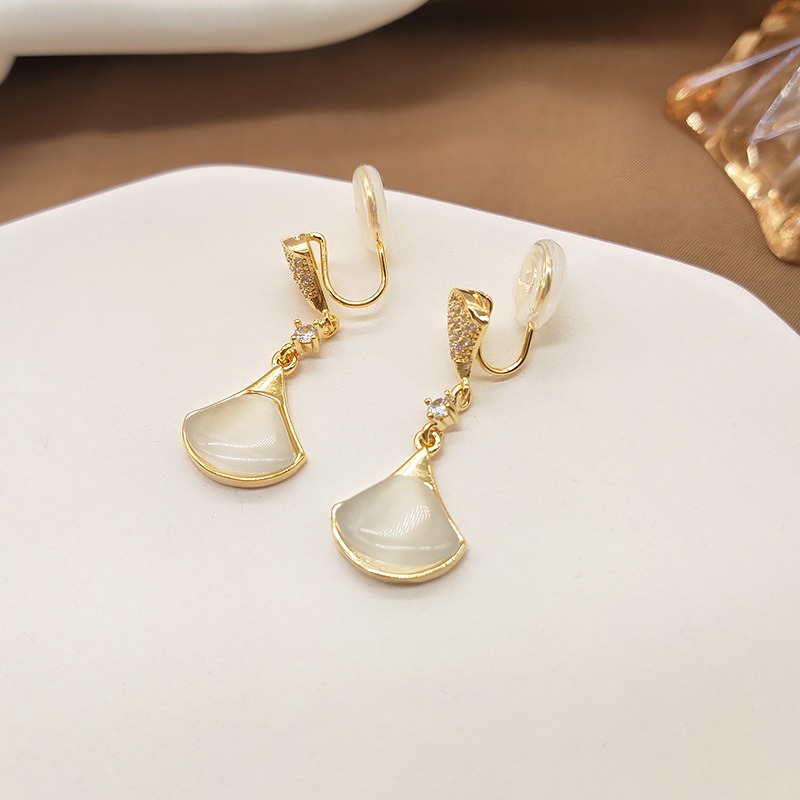 Lumière Fan Shell Mother-of-Pearl Inspired Clip-On Earrings product image 3