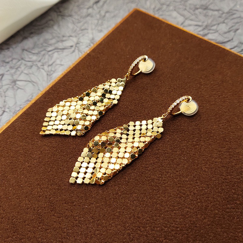 Amara Diamond-Shaped Geometric Clip-On Earrings product image 2