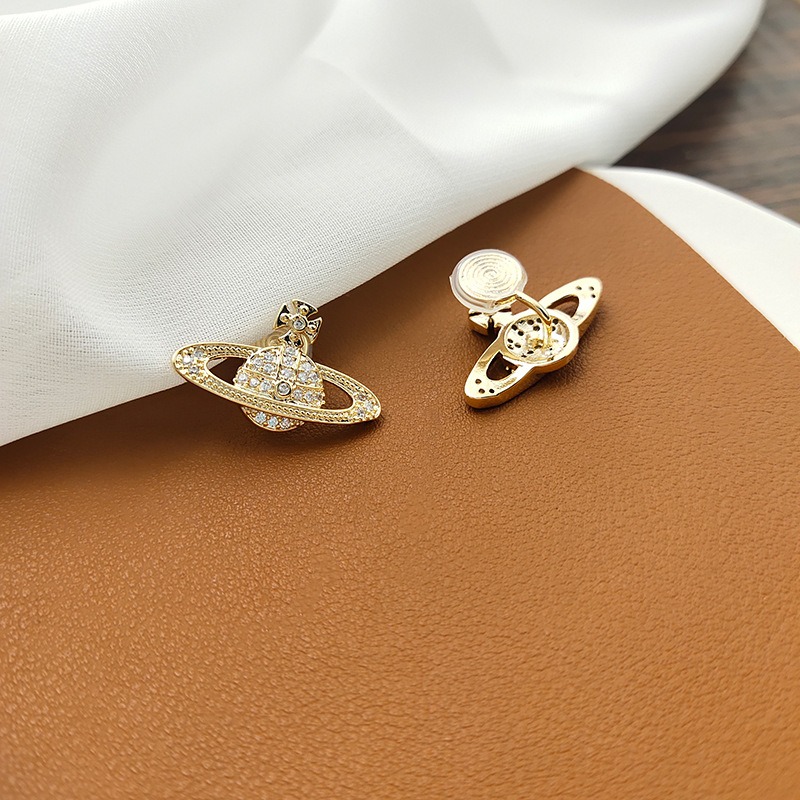 Lumière Orbit Pavé Crystal Celestial Clip-On Earrings product image 6