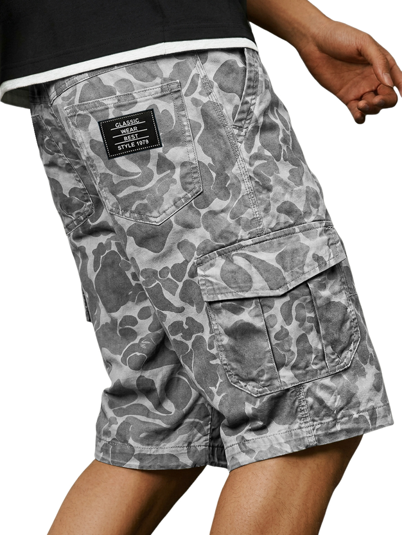 Men's Basic Camouflage Multi-pocket Embroidered Logo Casual Work Shorts