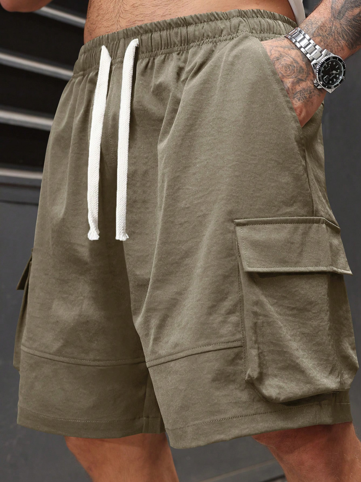 Men's Casual Everyday Lightweight Deconstructed Design Cargo Shorts