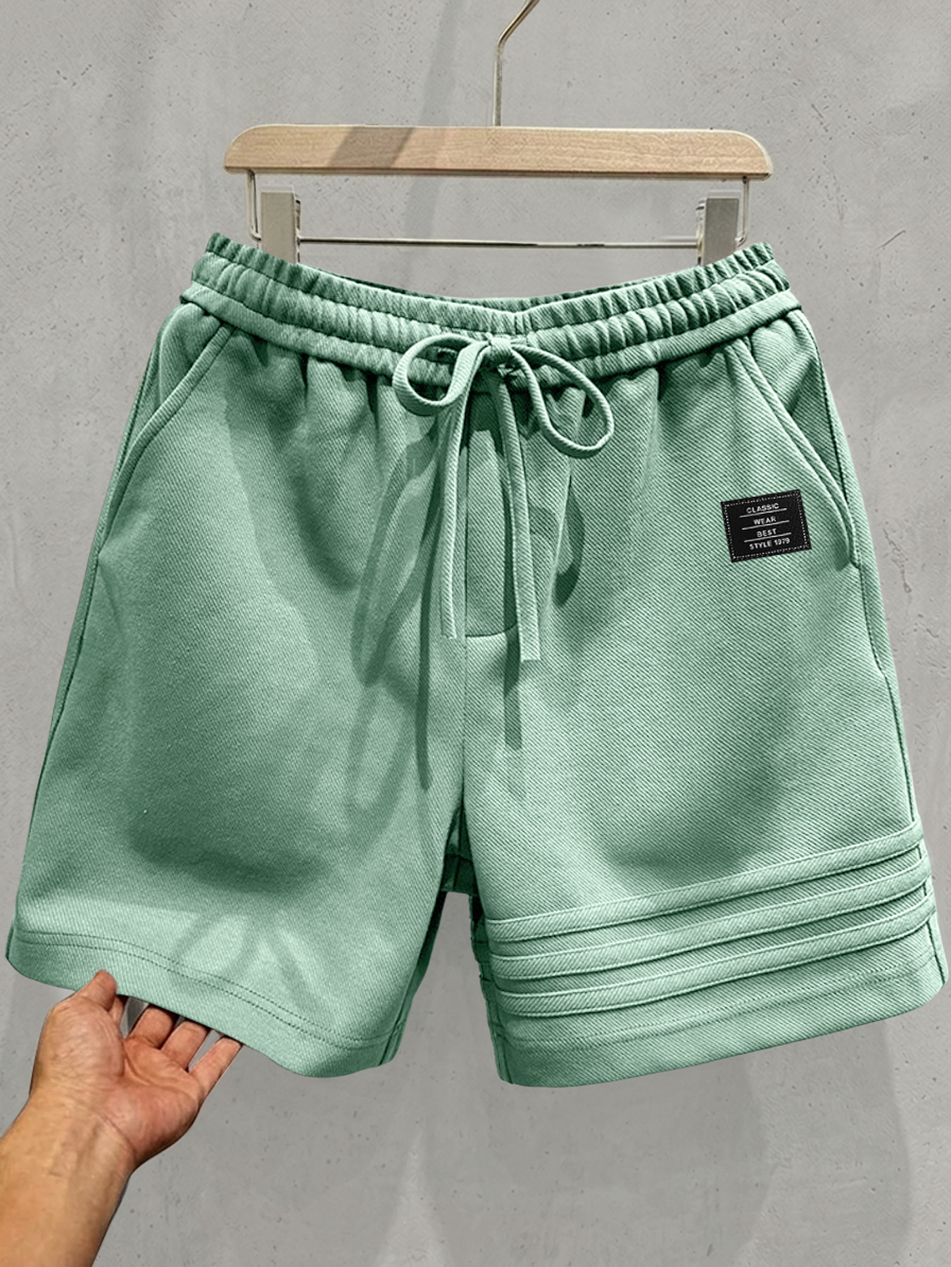 Men's Simple Stitching Design Embroidered Logo Casual Shorts