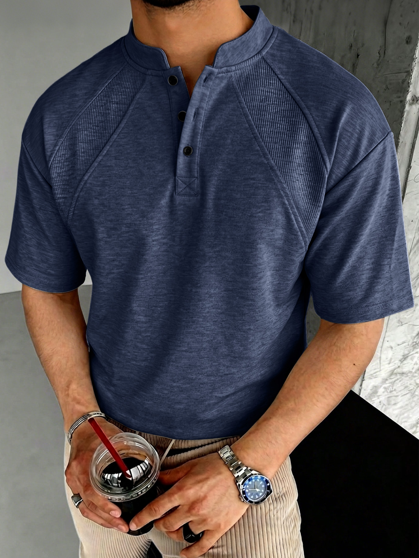 Men's Casual Short-Sleeve Henley Shirt with Stand Collar and Button Accents