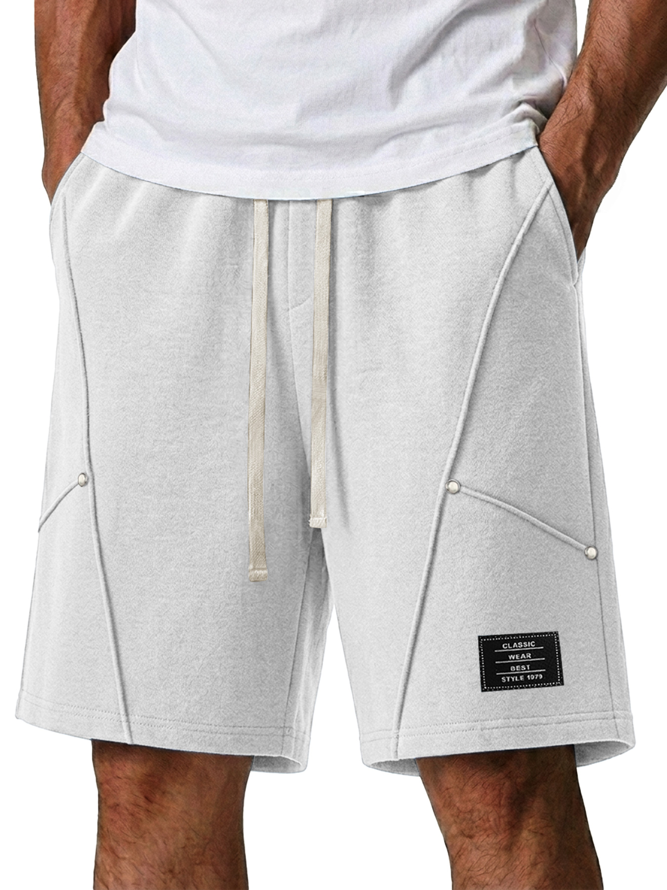 Men's Casual Deconstructed Design Embroidered Logo Loose Shorts
