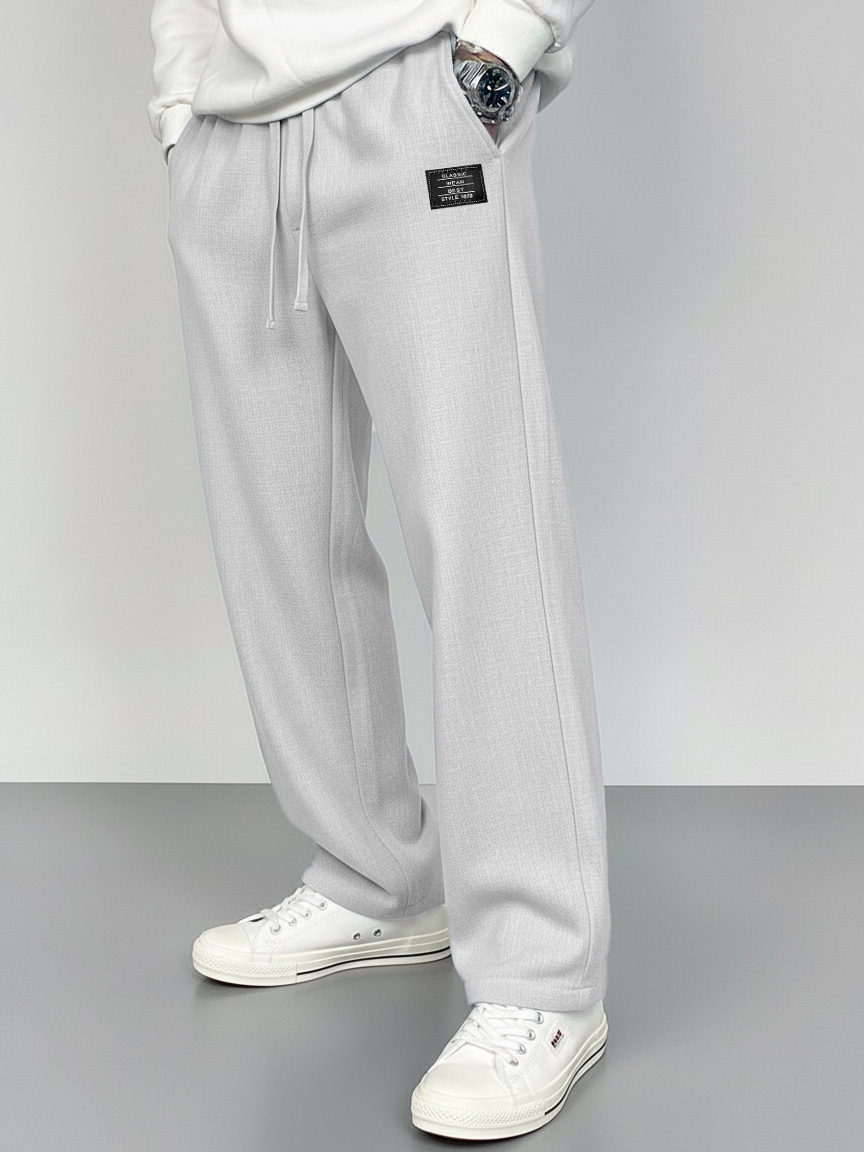 Men's Fashionable Linen Fabric Embroidered Logo Pocket Loose-Fitting Trousers