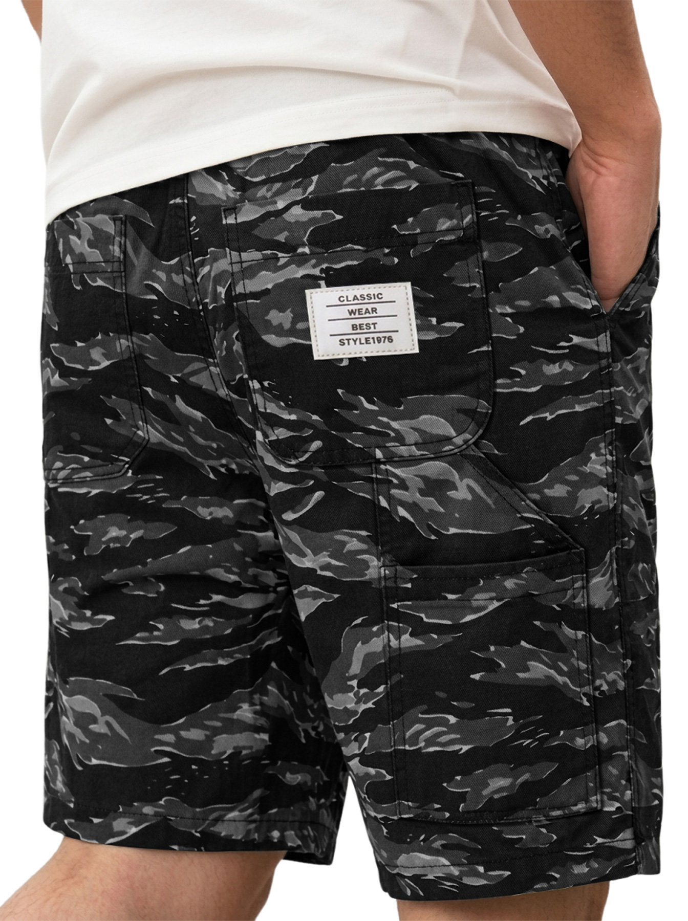 Men's Retro Corduroy Multi-Pocket Embroidered Logo Casual Cargo Shorts