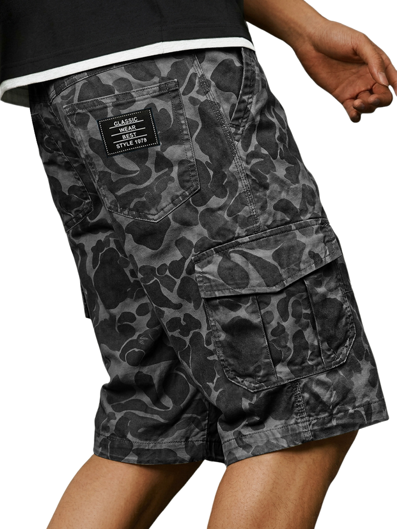 Men's Basic Camouflage Multi-pocket Embroidered Logo Casual Work Shorts