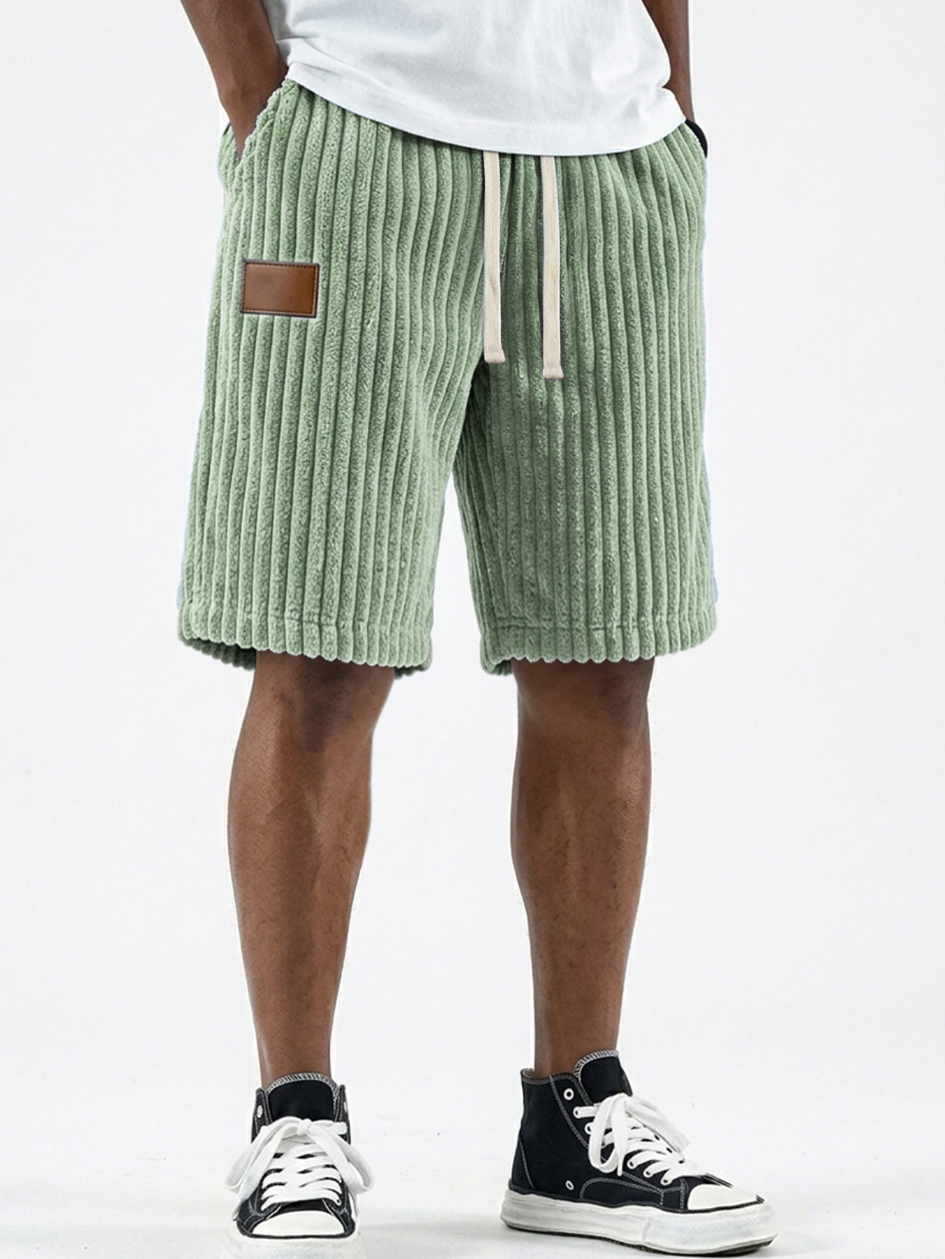Men's Retro Corduroy Leather Label Casual Loose Shorts