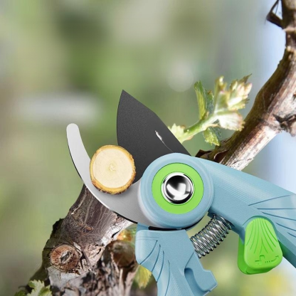 Gardening pruning shears