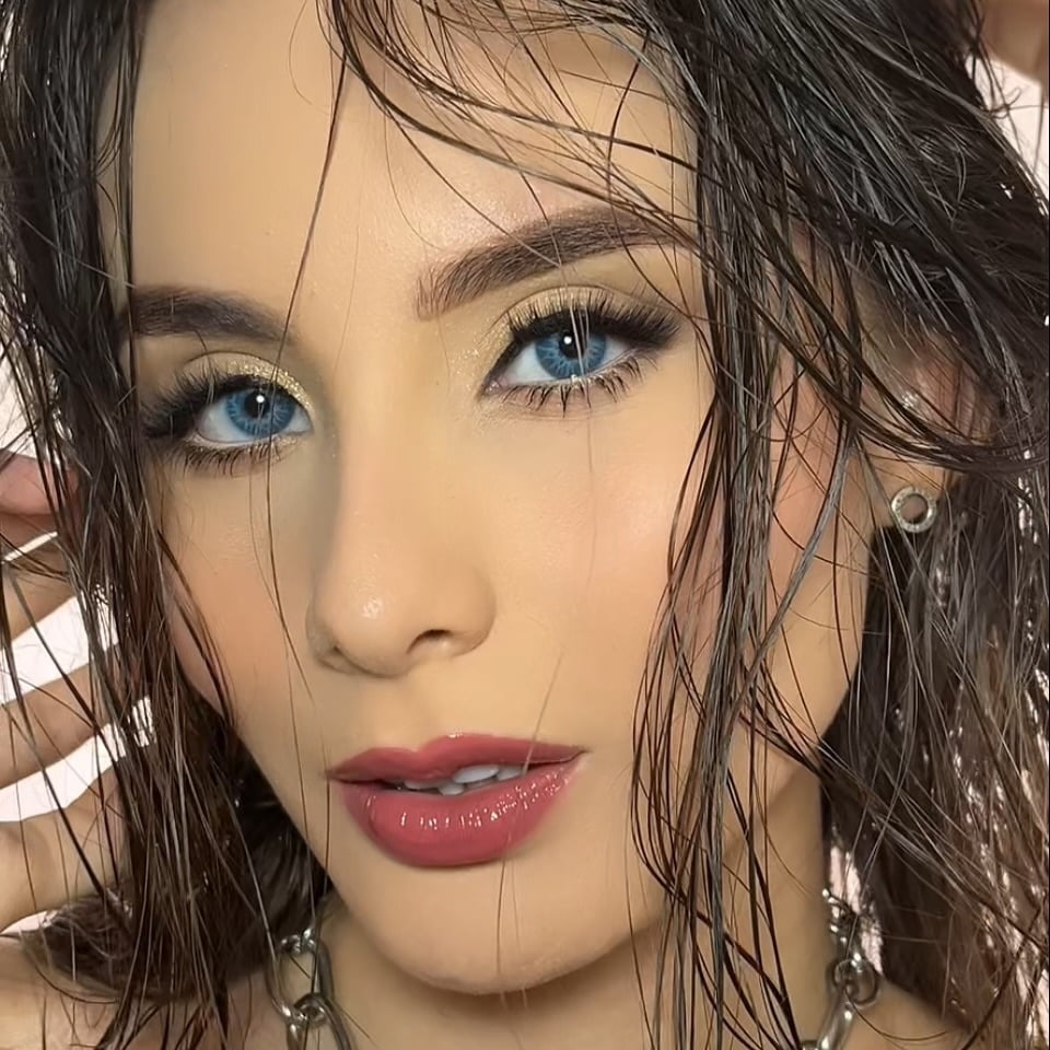 Eylumi Celestial Blue Colored Contact Lenses - image 2