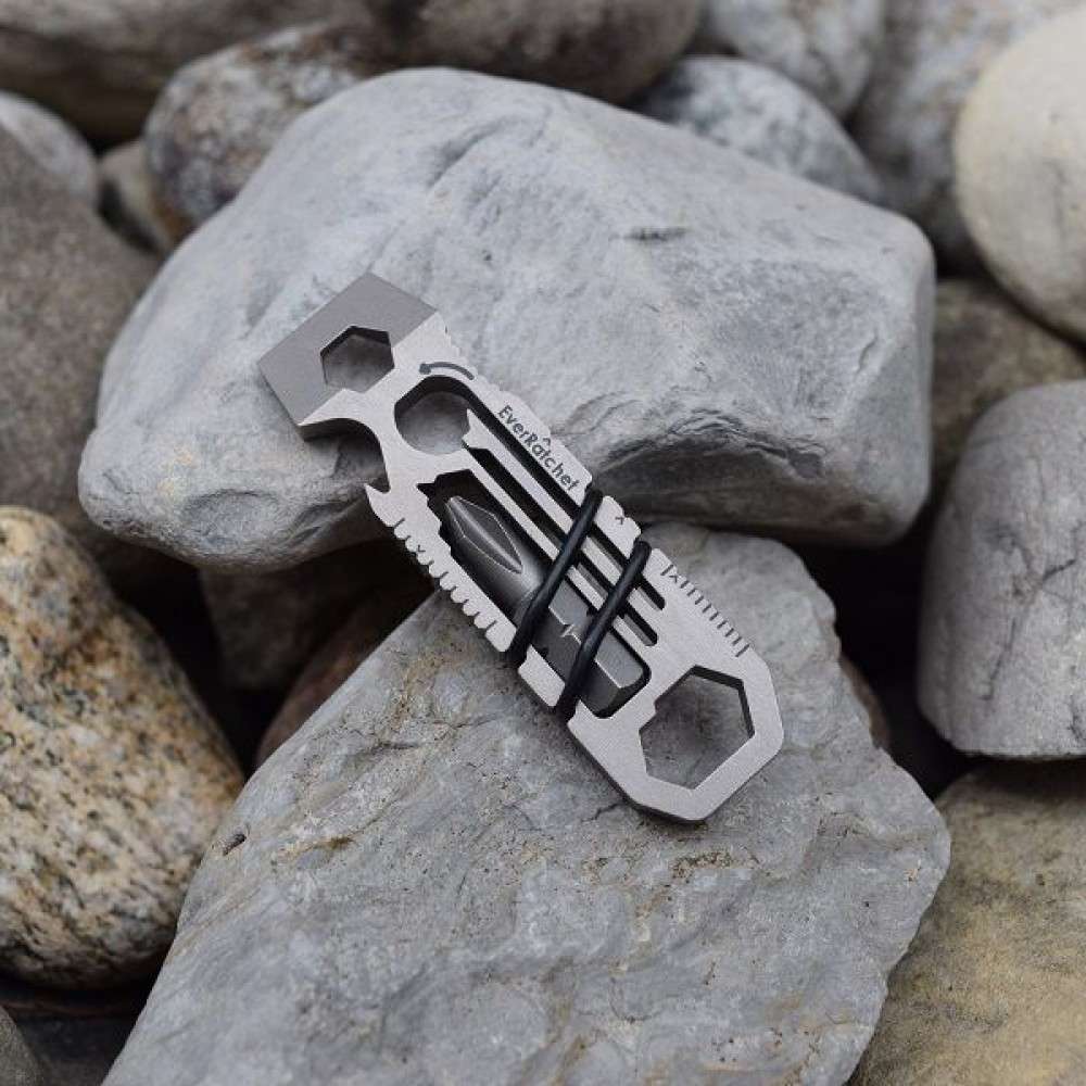 6 In 1 Multi-Tool Keychain