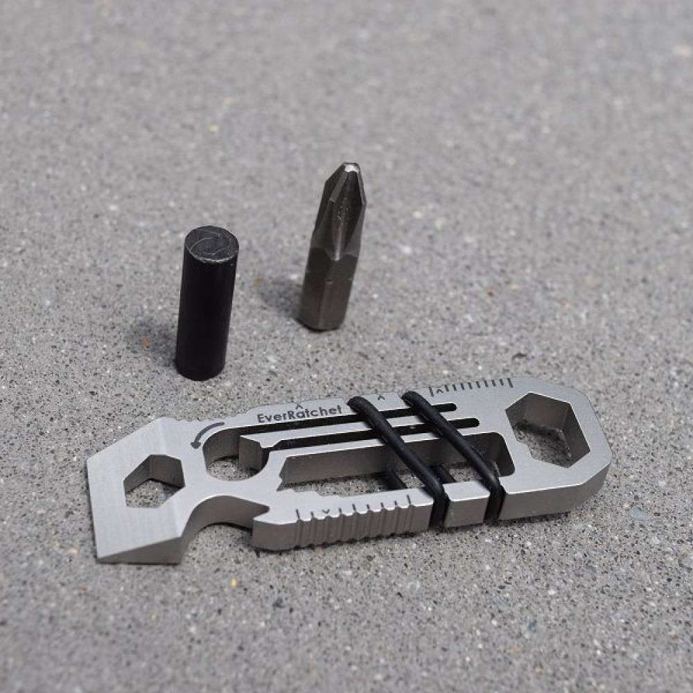 6 In 1 Multi-Tool Keychain