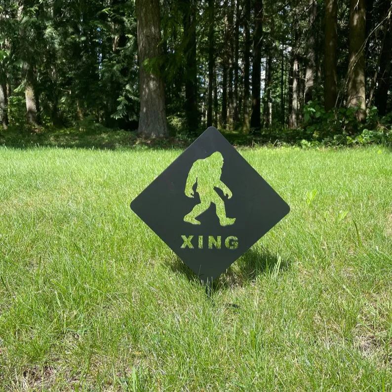 Bigfoot Garden Stake
