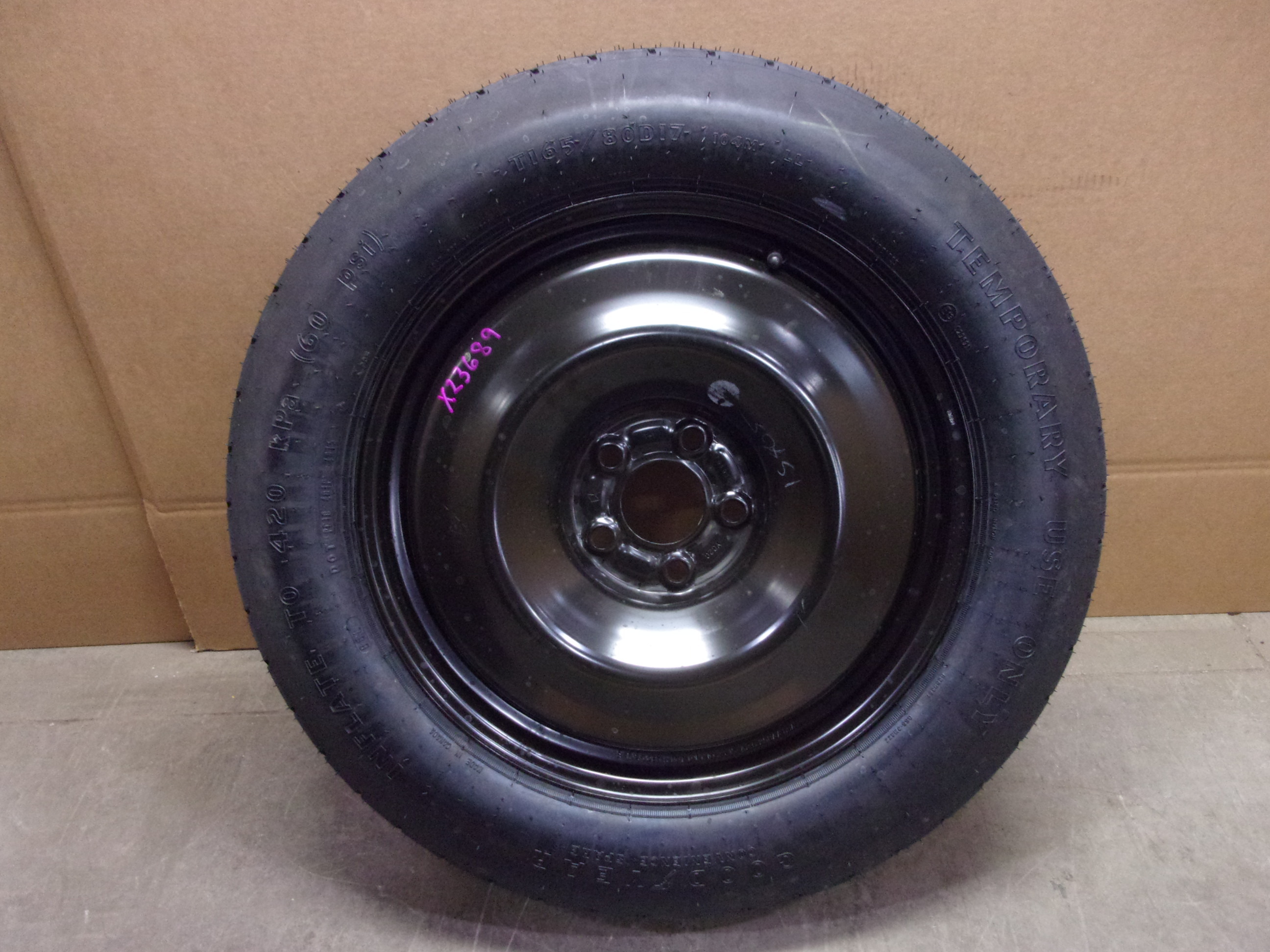 Pre-Owned 2014-2023 Jeep Cherokee 17x4 Steel Wheel T165/80D17 Compact Spare Tire OEM (Good)