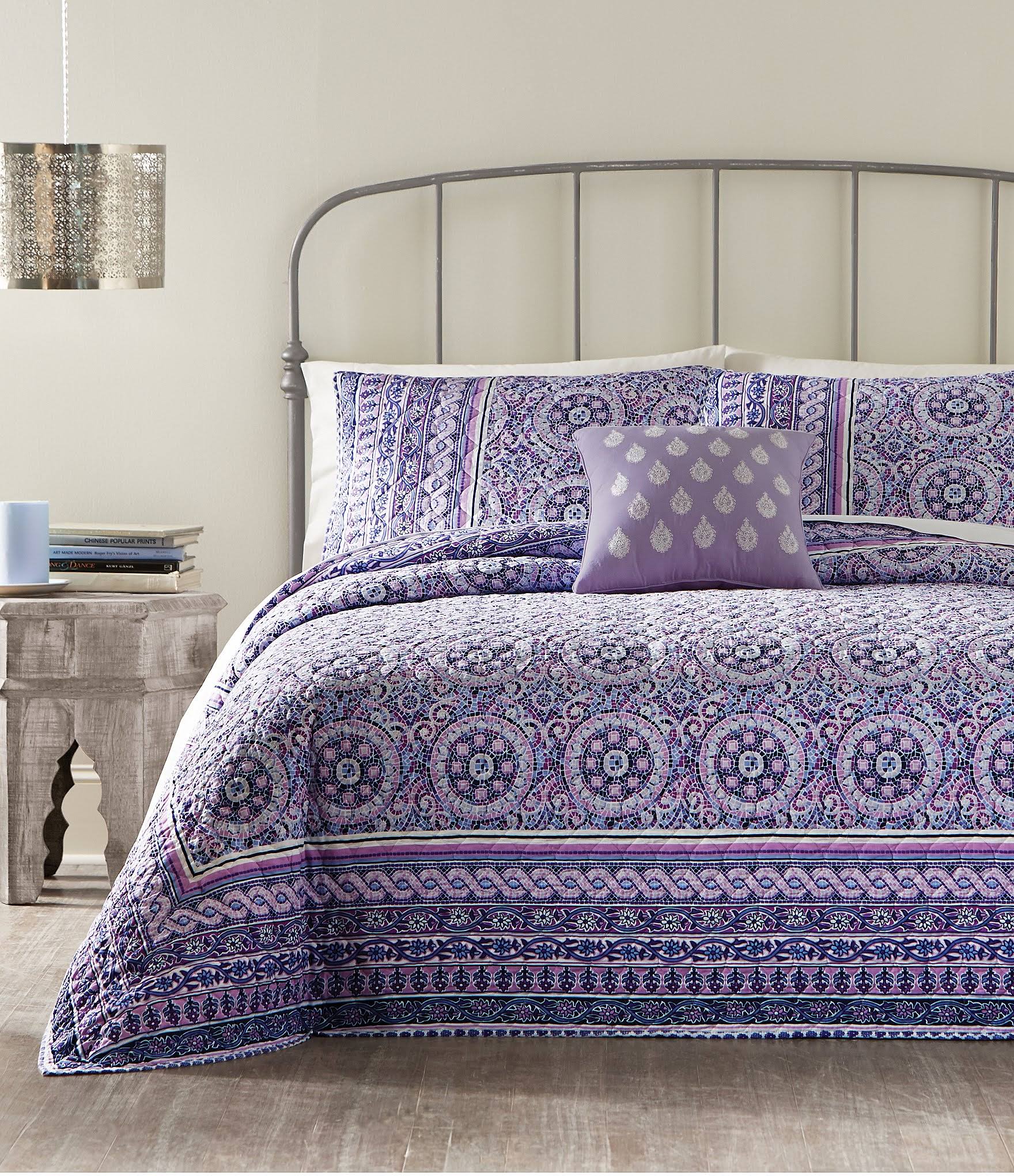 Jessica Simpson Mosaic Border King Quilt - Multi