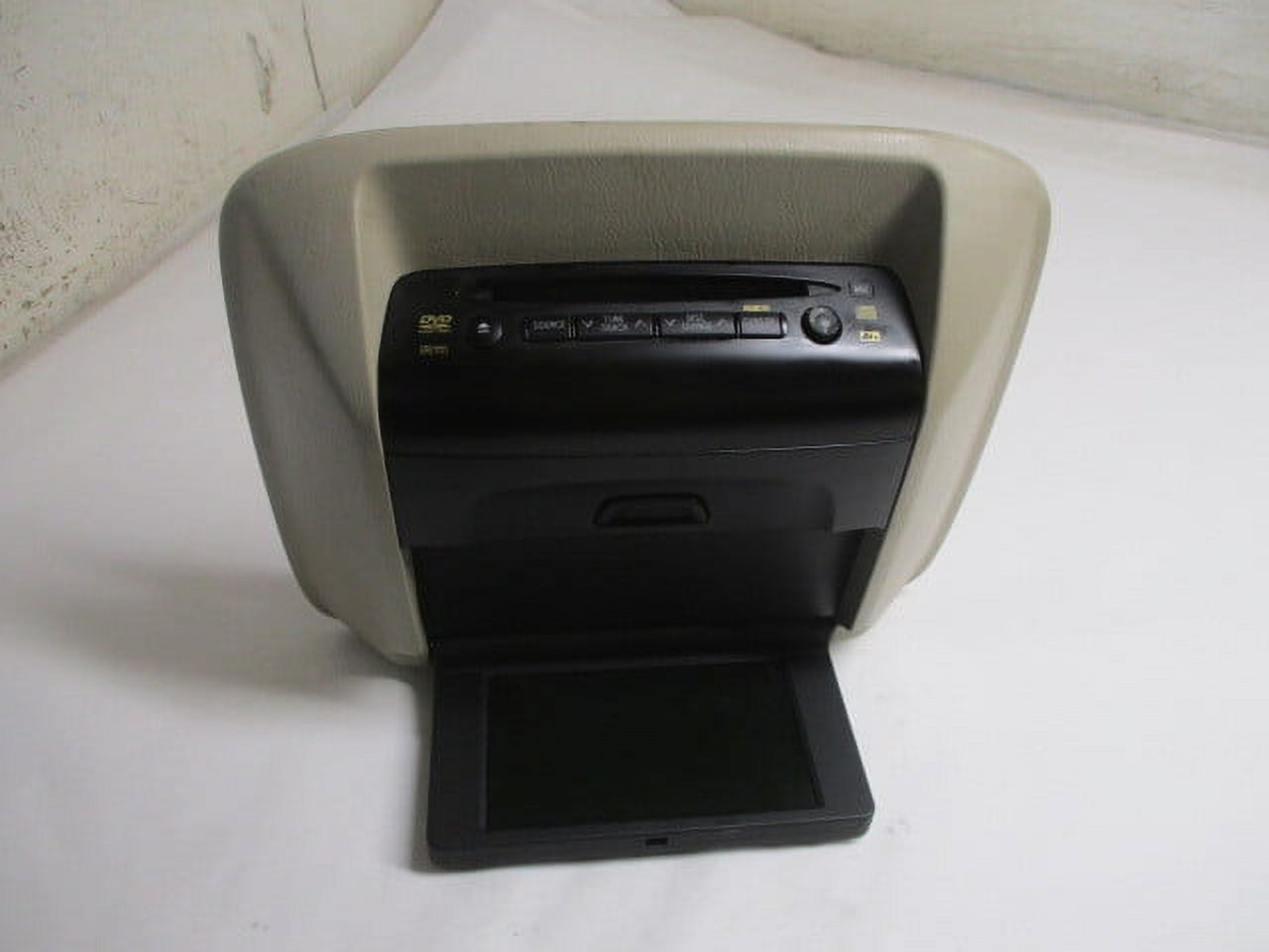 Pre-Owned Toyota Sienna Rear Roof Entertainment DVD Player & Screen OEM LKQ (Good)