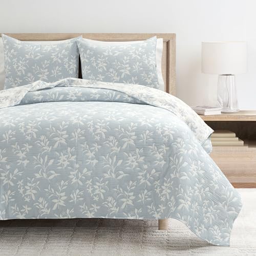Lush Decor Floral Jacquard Reversible Soft Matelasse Quilt Set, 3 Piece Set, King/California King, Blue - Floral Bedding Set - Spring Decor