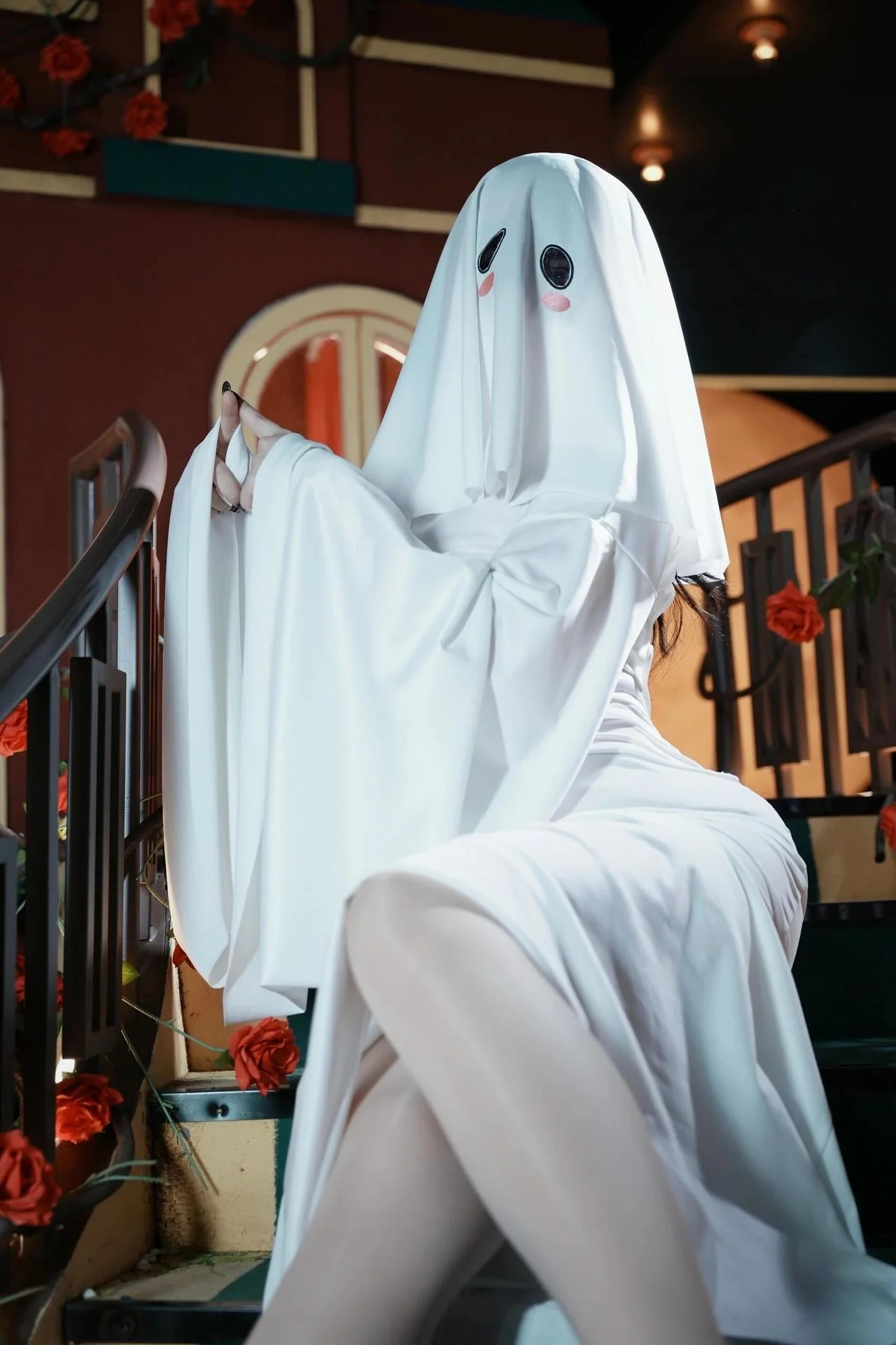 [🚀Upgraded Shipping] 'Ghost Lady' Flattering Kawaii Halloween Ghost Face Costume