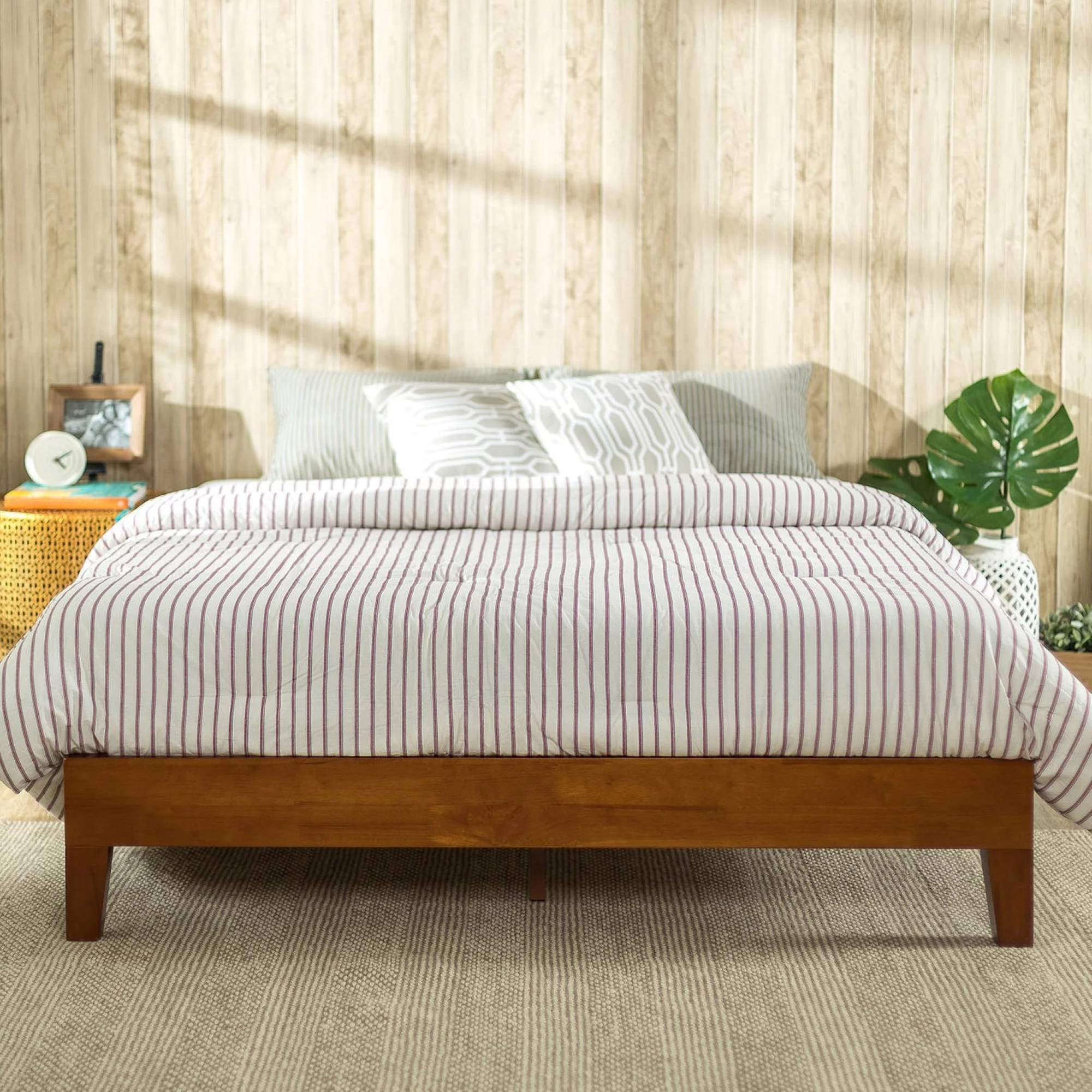Zinus Wen 12" Deluxe Wood Platform Bed Frame, Cherry, Full