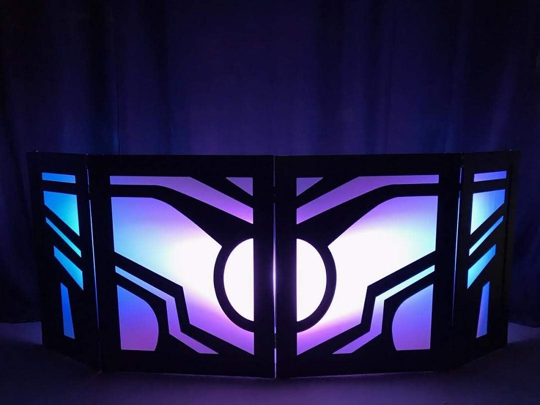 Omni DJ Facade/DJ Booth 4 Panels (2 Lg, 2 Sm) Black Frame with Fabric