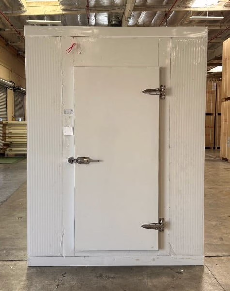 Walk-In freezer room W6-D6-H8 ft thickness 4 NSF