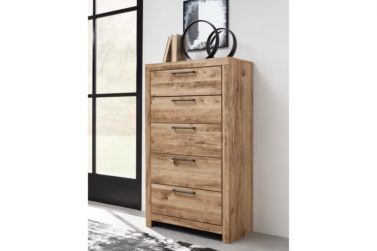 Ashley Furniture Hyanna 5-Drawer Wood Chest in Tan/Golden Rustic