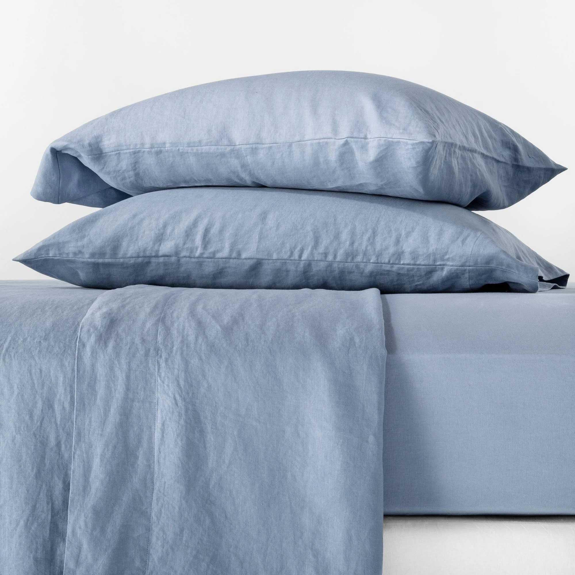 Full 100% Washed Linen Solid Sheet Set Deep Sky Blue - Casaluna