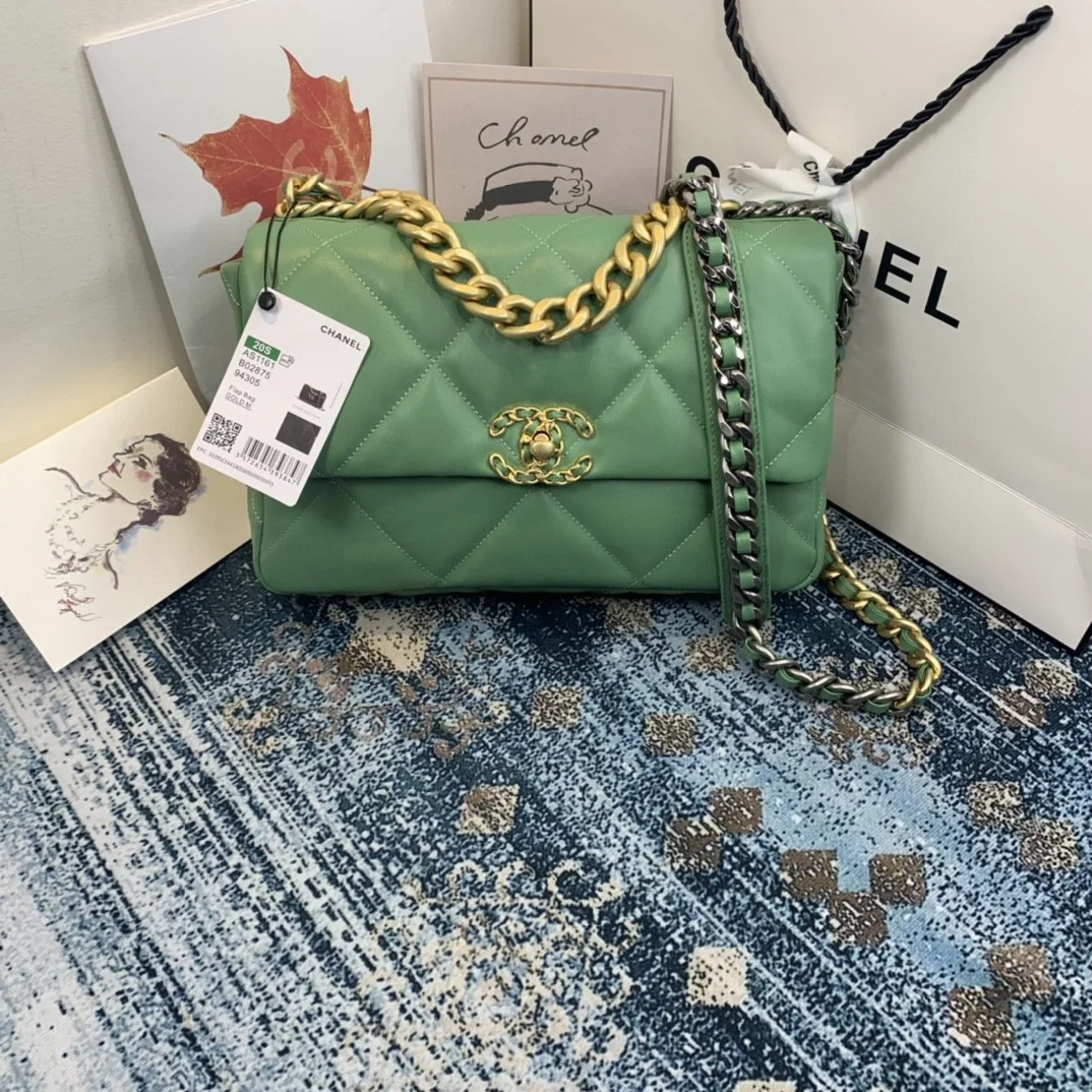 Chanel 19 Flap Bag Gold Hardware Green For Women, Women&rsquo;s Handbags, Shoulder Bags 10.2in/26cm AS1160